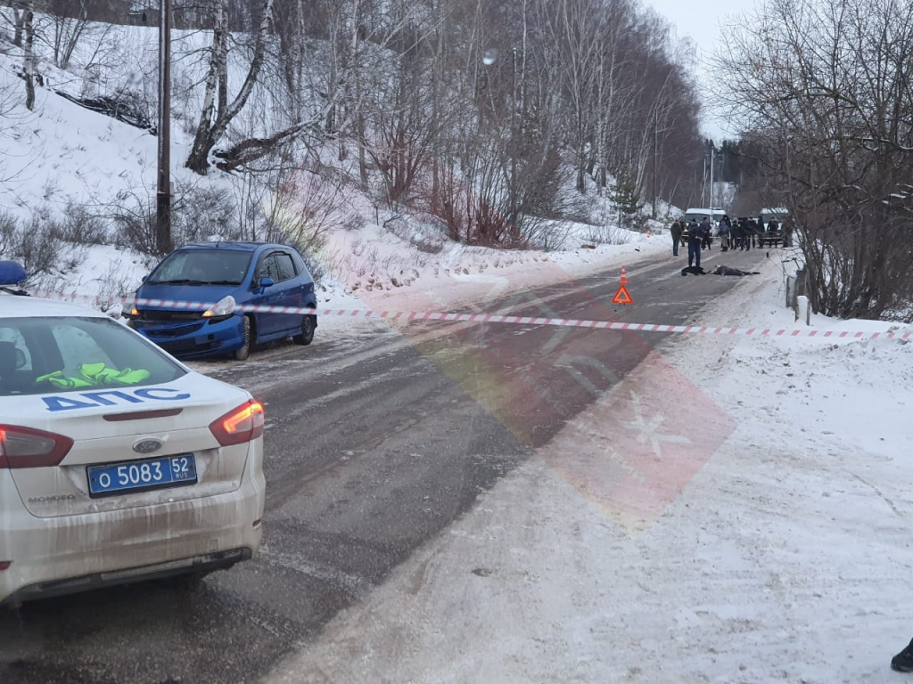 ребенок погиб под колесами автомобиля, катаясь на ватрушке в Городце 9 февраля