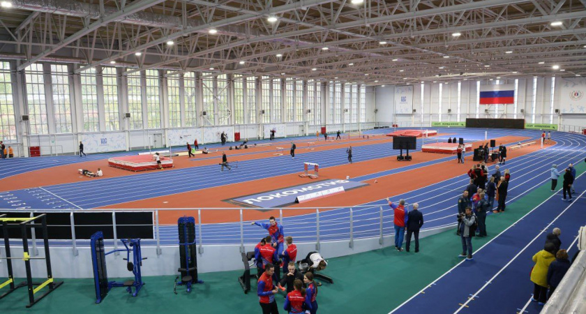 Легкоатлетический манеж открылся на стадионе “Локомотив”