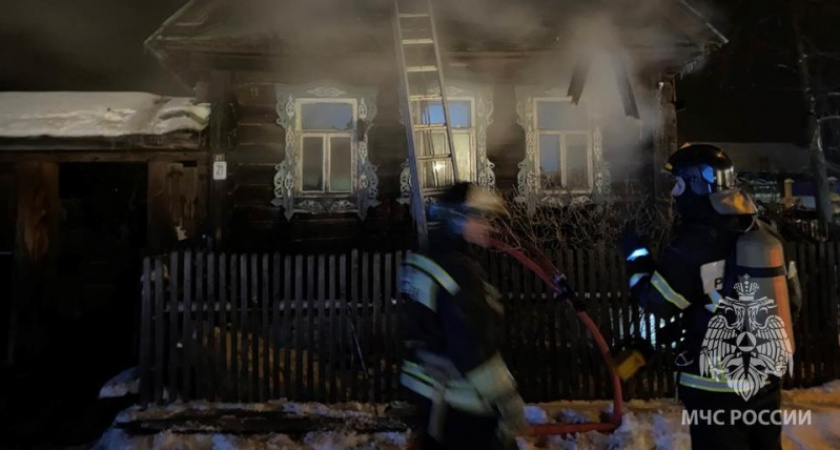 Частный дом горел ночью в Выксунском районе: есть погибший 