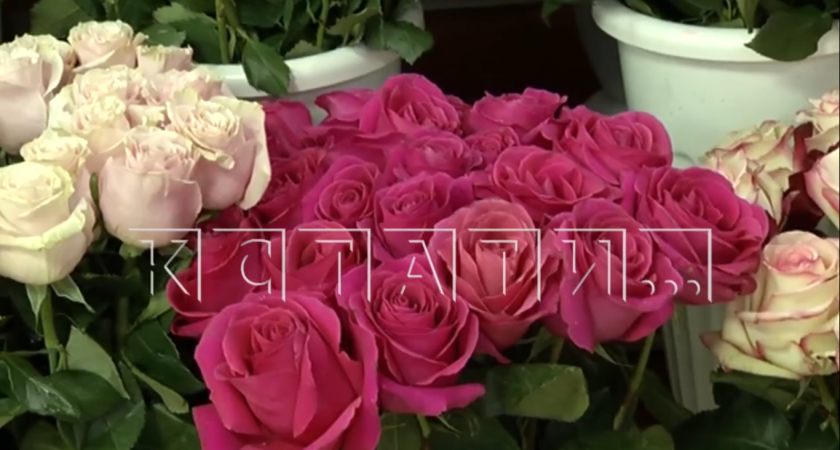 "Не от нас зависит": продавцы цветов в День всех влюбленных подняли цены на розы почти в два раза