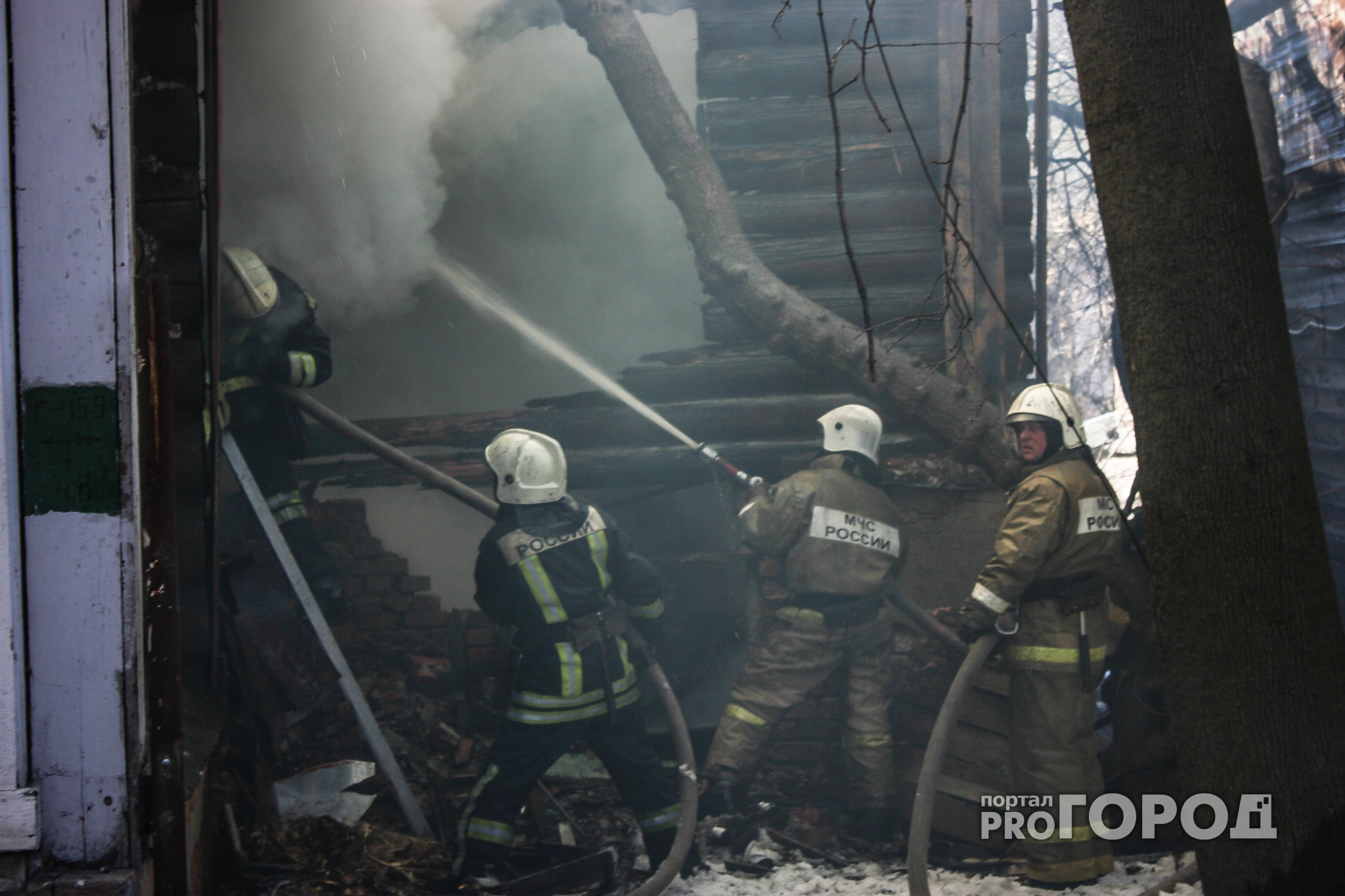 Три крупных пожара произошли за ночь в Нижегородской области