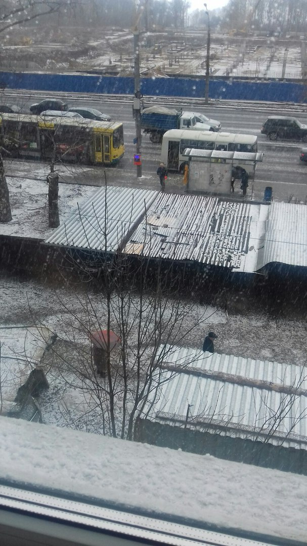 Аномальная погода в Нижнем Новгороде: в городе внезапно выпал снег с градом