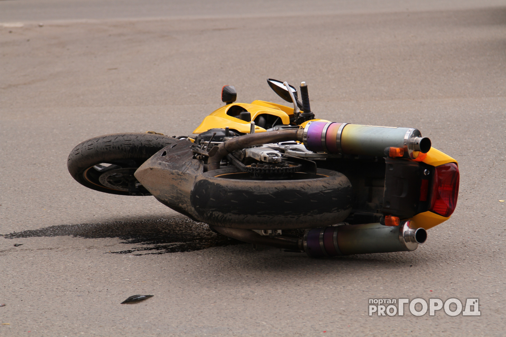 В Нижнем Новгороде мотоцикл протаранил автобус