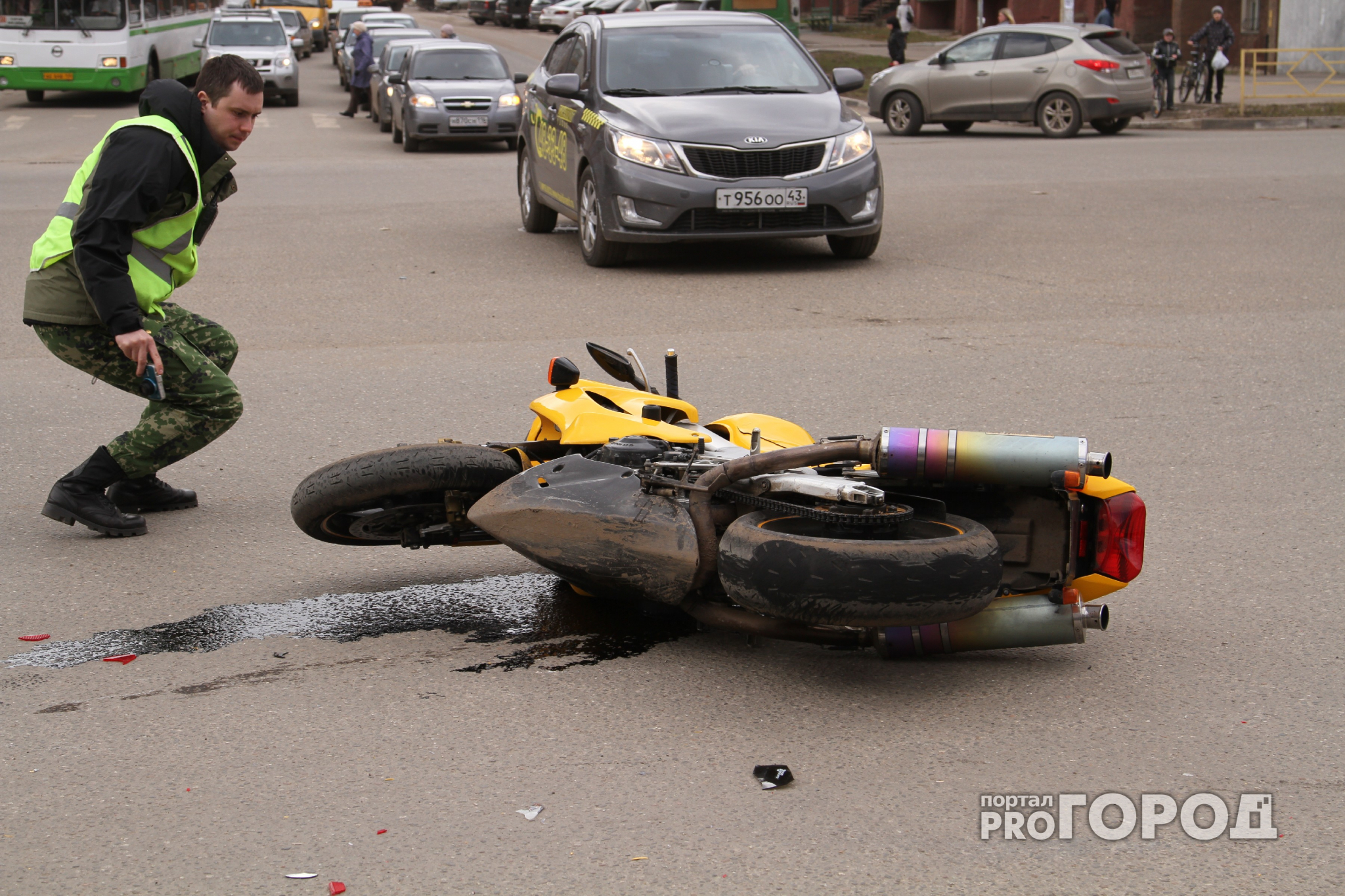В Нижегородской области «Лада» сбила мотоциклиста