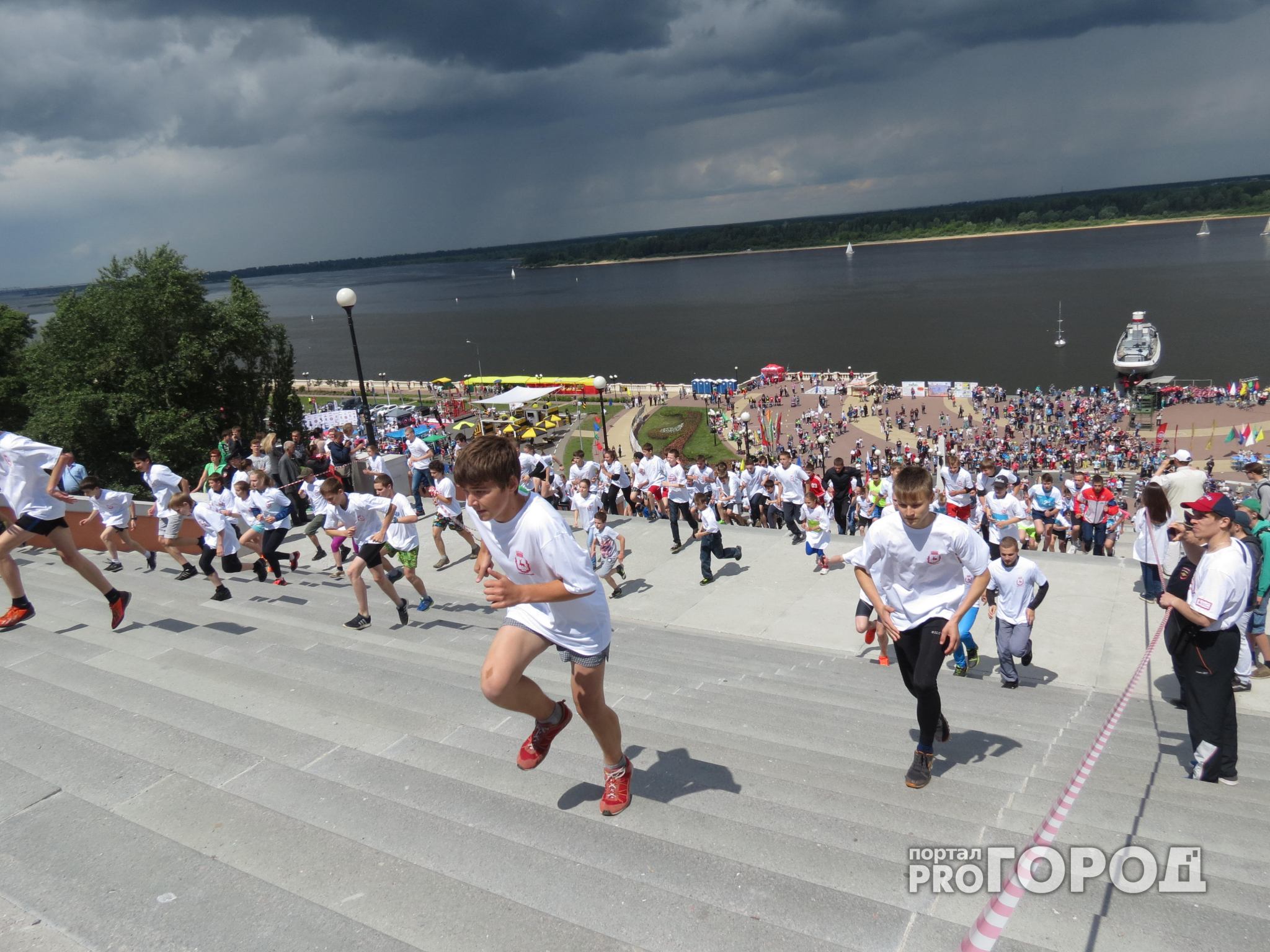 В Нижнем Новгороде почти 800 спортсменов примут участие в праздничном забеге