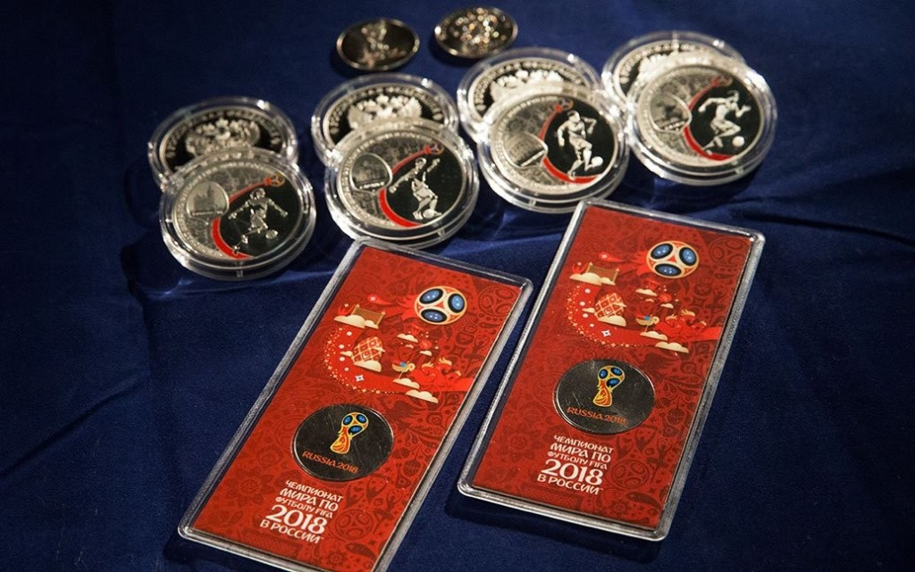 Банк России выпустил серебряные монеты к Чемпионату мира по футболу 2018