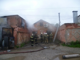Пожар в Нижегородской области тушили почти два десятка человек
