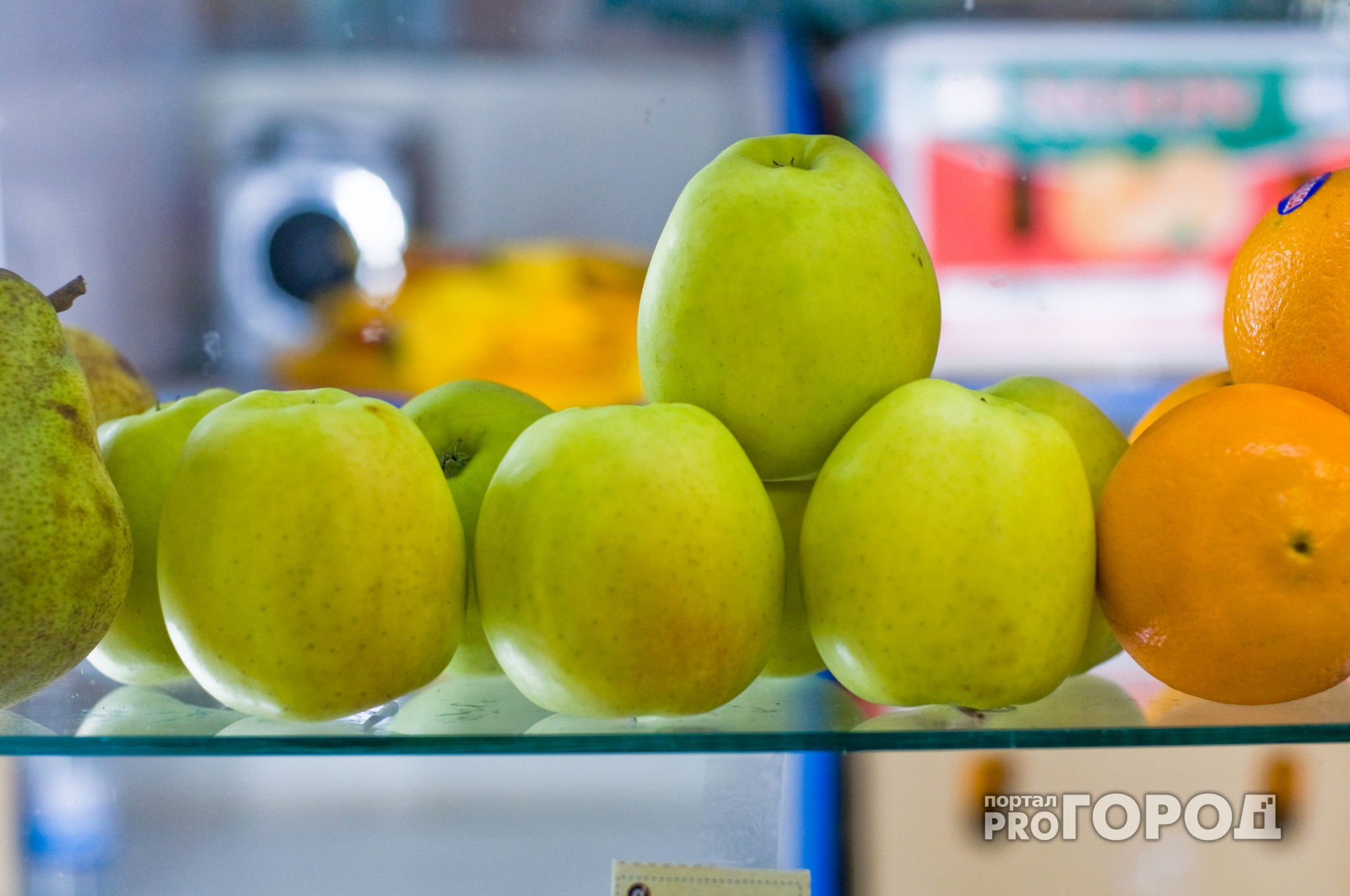 УФАС заподозрило нижегородских продавцов яблок в намеренном завышении цен