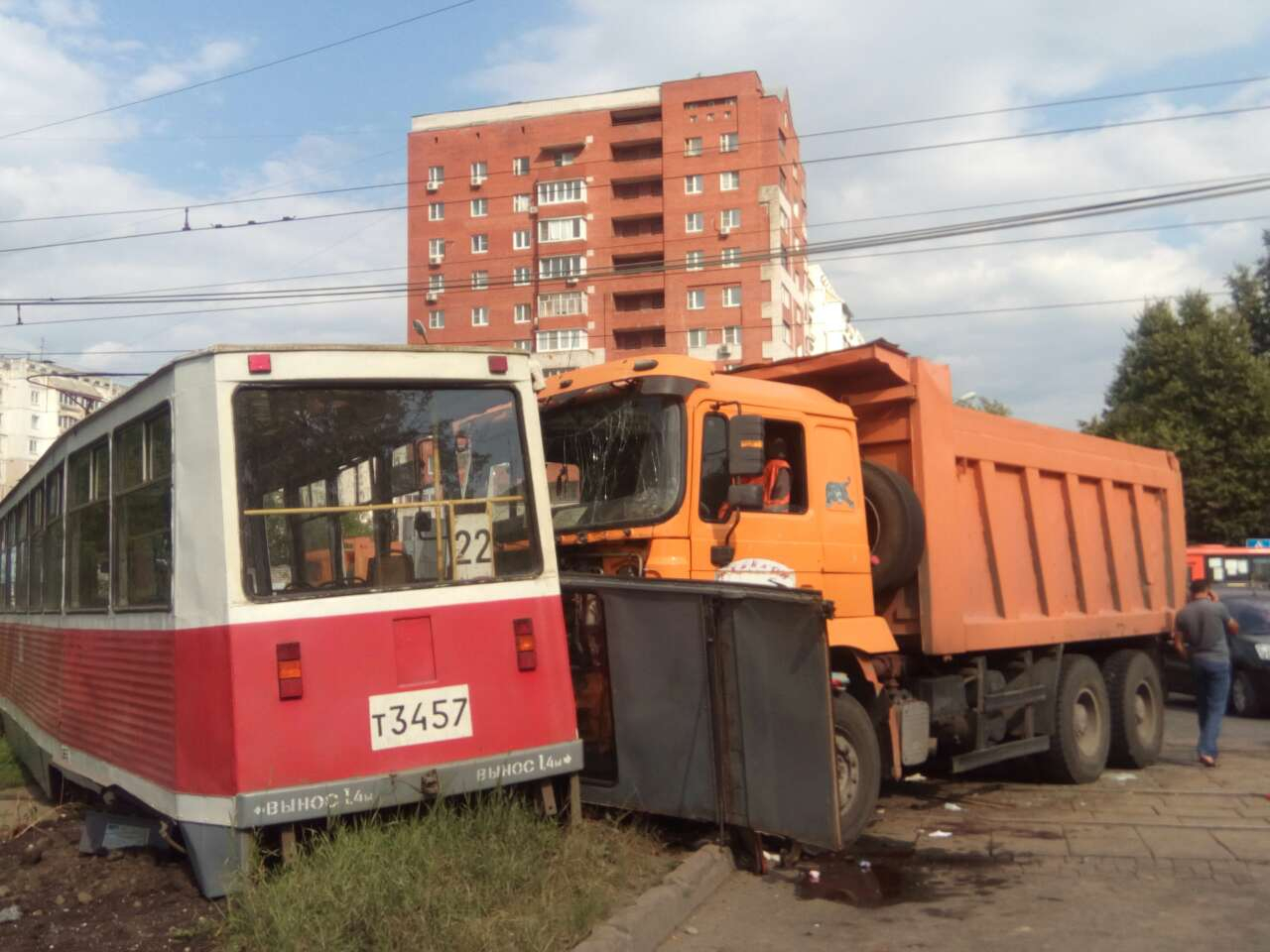 Кондуктор трамвая, в который влетел грузовик, скончалась в нижегородской больнице