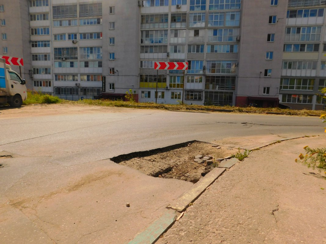 Активисты проверили качество ремонта дорог в центре Нижнего (ФОТО)