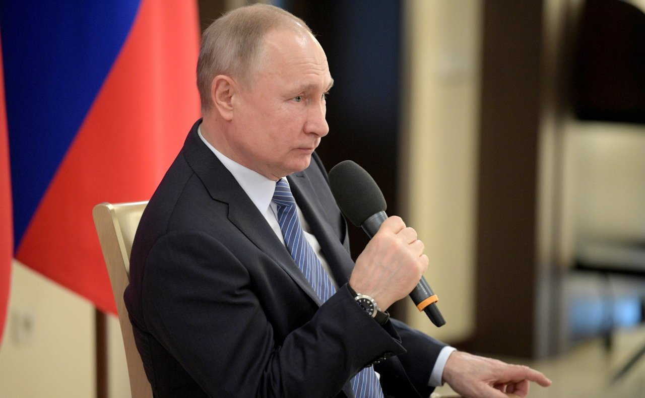 Владимир Путин назвал возможный срок победы над коронавирусом