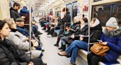 На федеральном канале расскажут про нижегородку, которая рисует пассажиров в метро