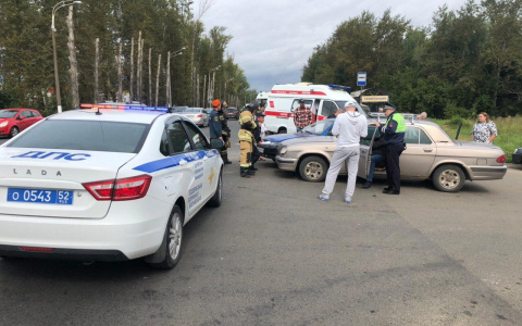 Массовое ДТП произошло в Кстове на автостанции: пострадали три человека (ФОТО)