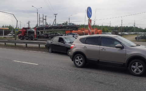 Девушка погибла под колесами легковушки на пешеходном переходе в Нижнем Новгороде