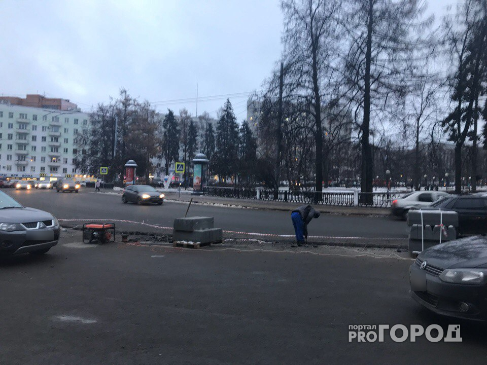 В Нижнем Новгороде на площади Горького строят платную парковку