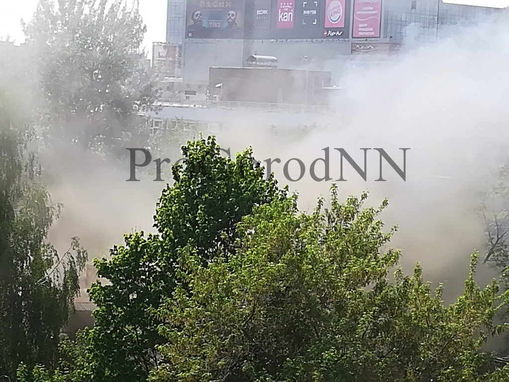 горит деревянный дом на улице Короленко 118 мая 2018 года