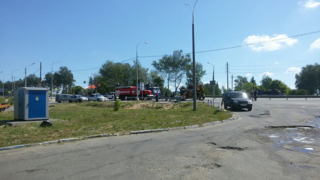 трактор перевернулся в Ближнем Борисово 28 июня