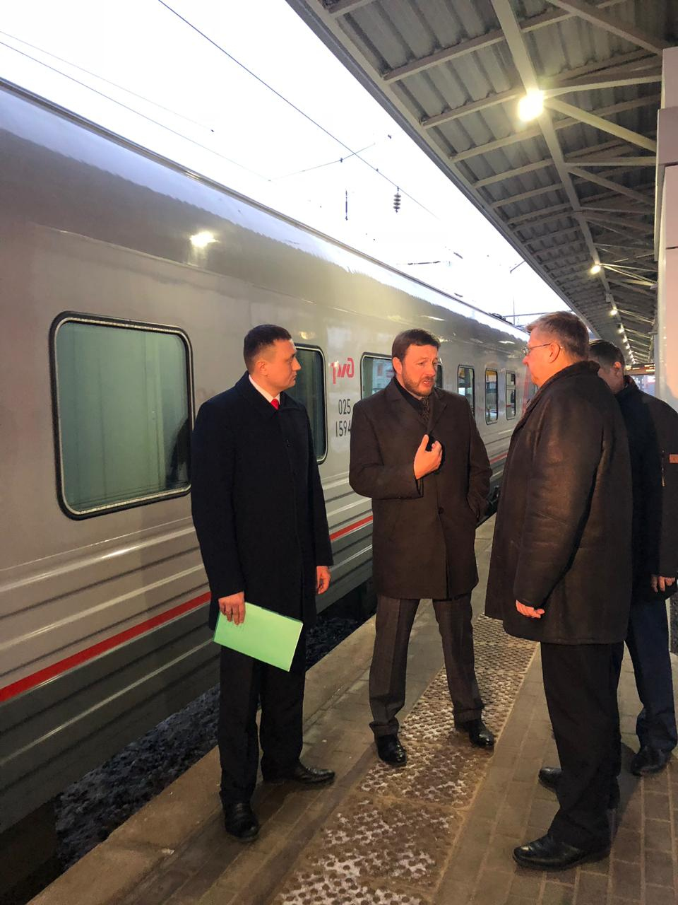 9 декабря первый поезд отправился по маршруту Нижний Новгород - Великий Новгород