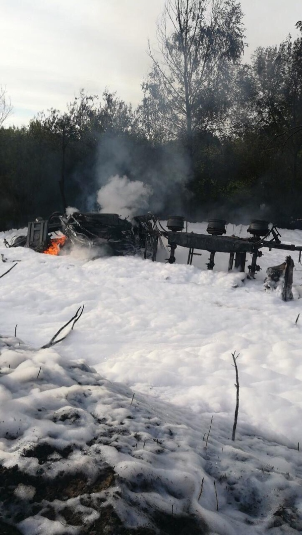 цистерна с дизельным топливом опрокинулась и загорелась в Кстове 26 июня
