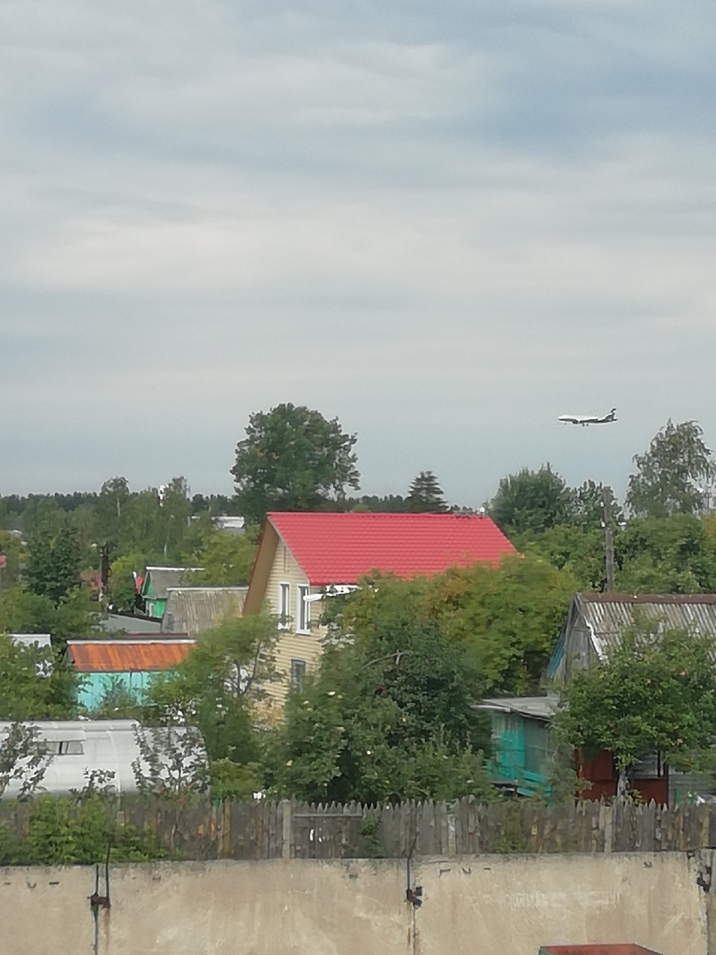 аэропорт Стригино в Нижнем Новгороде, самолет не может приземлиться 14 августа