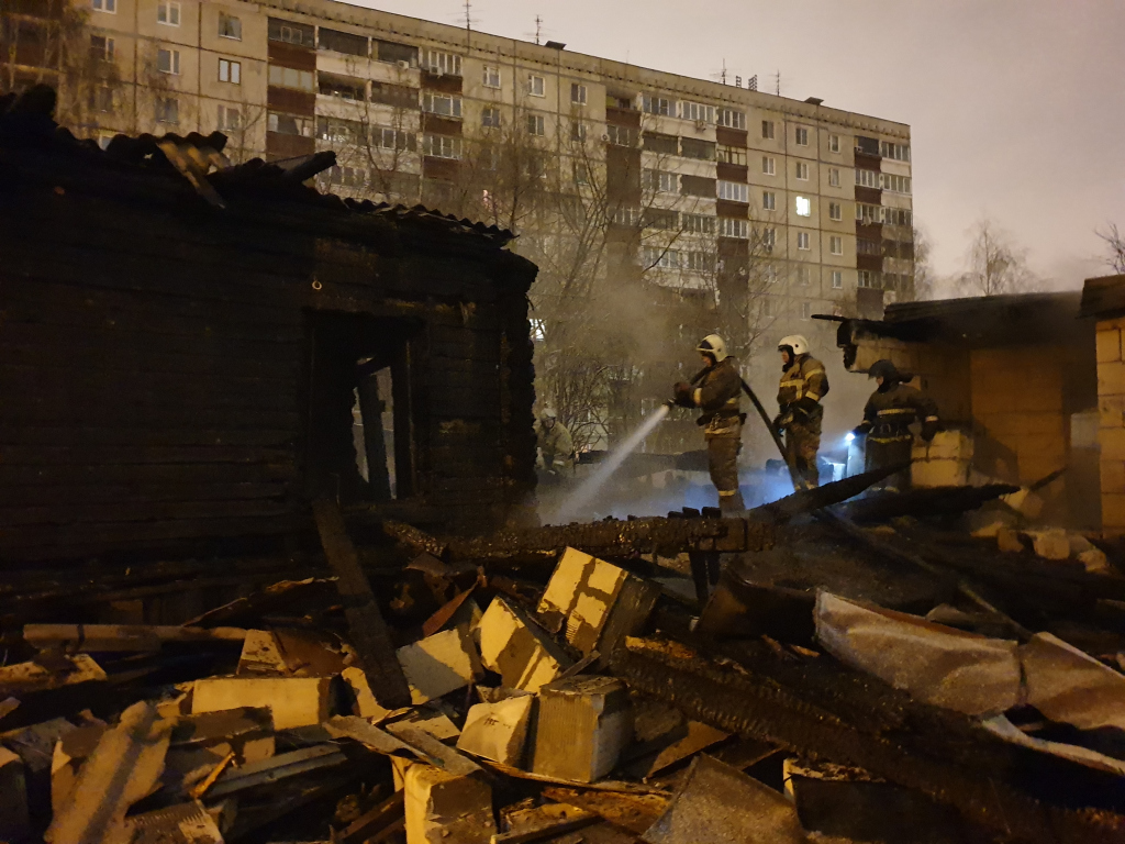 пожар на улице Грубе Нижний Новгород 5 декабря, сгорел жилой дом