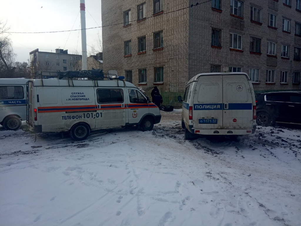 труп мужчины на Премудрова Нижний Новгород 28 января