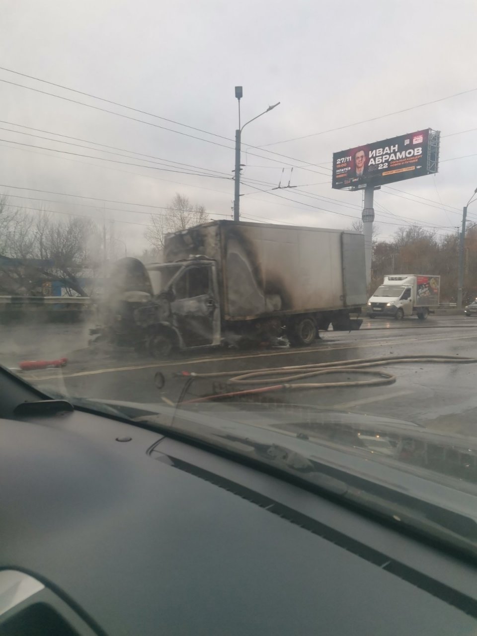 На оживленной трассе в Нижнем Новгороде загорелась ГАЗель