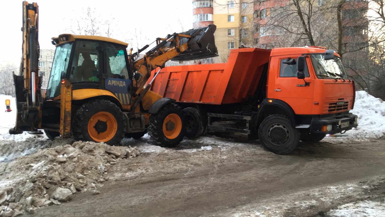 ДУКи пяти районов Нижнего Новгорода после снегопада очистили 85% вверенной  территории