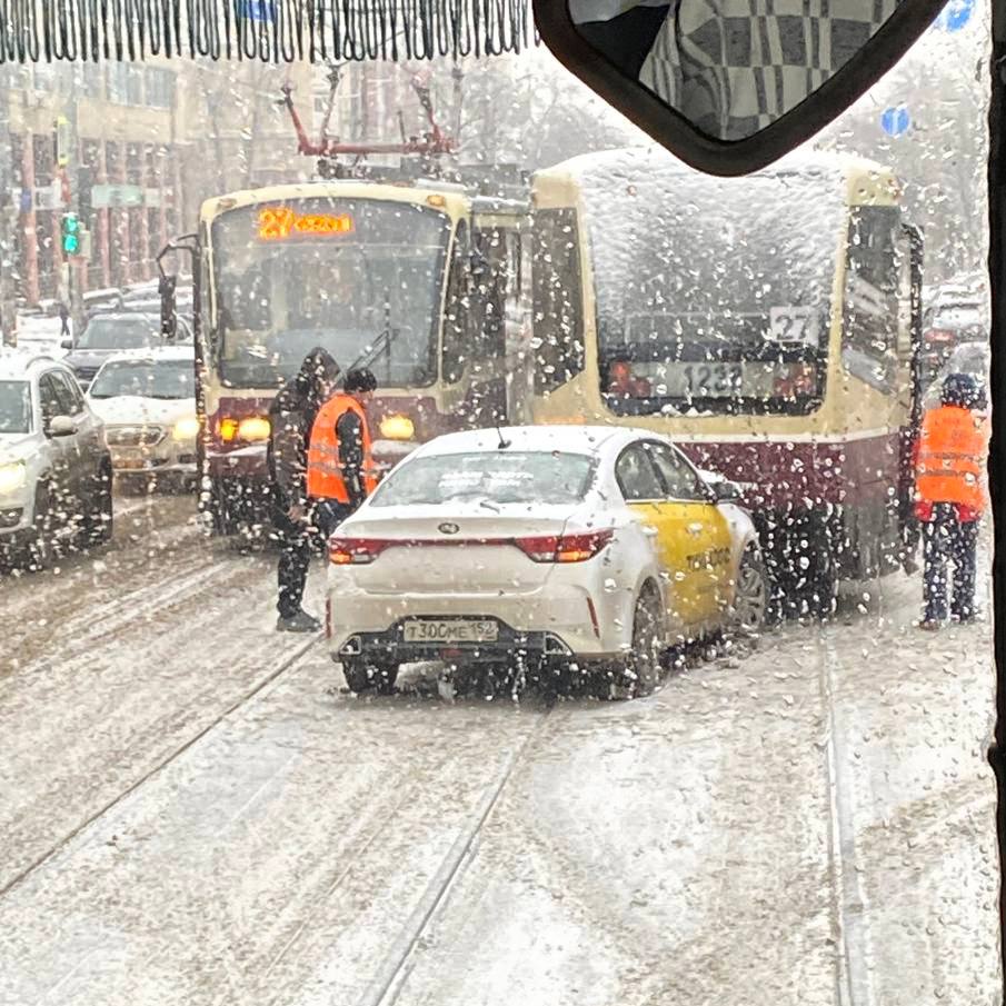 Две аварии произошли сегодня в Нижнем Новгороде | 25.11.2023 | Нижний  Новгород - БезФормата