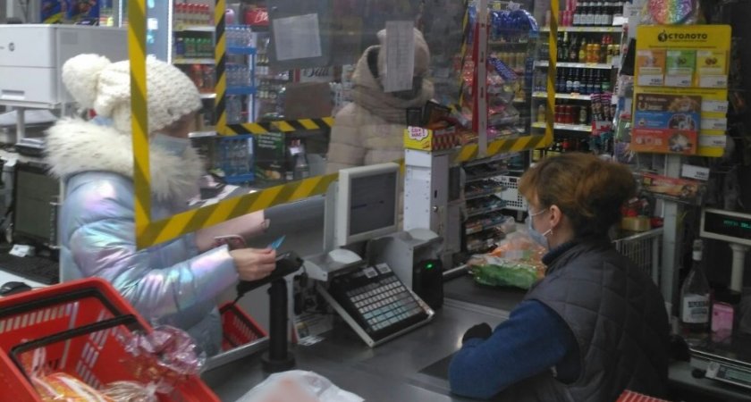 Сотрудники нижегородского Минпрома проверили за неделю 97 объектов торговли и общепита