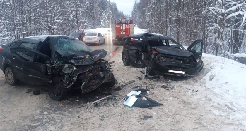 Столкновение двух “легковушек” в Нижегородской области закончилось серьезными травмами  