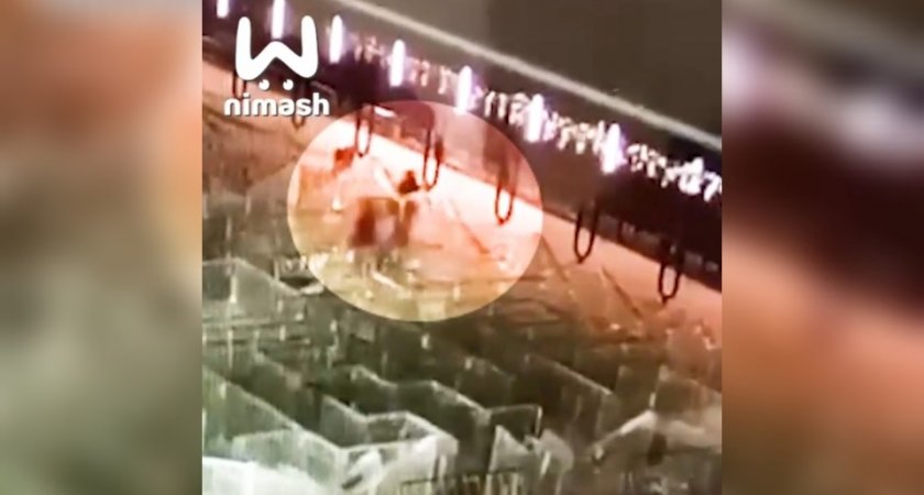 Неизвестные сломали ледяной лабиринт на Нижегородской ярмарке 