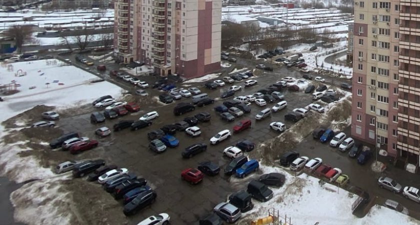 Парковки в жилых кварталах Нижнего Новгорода хотят сделать платными 