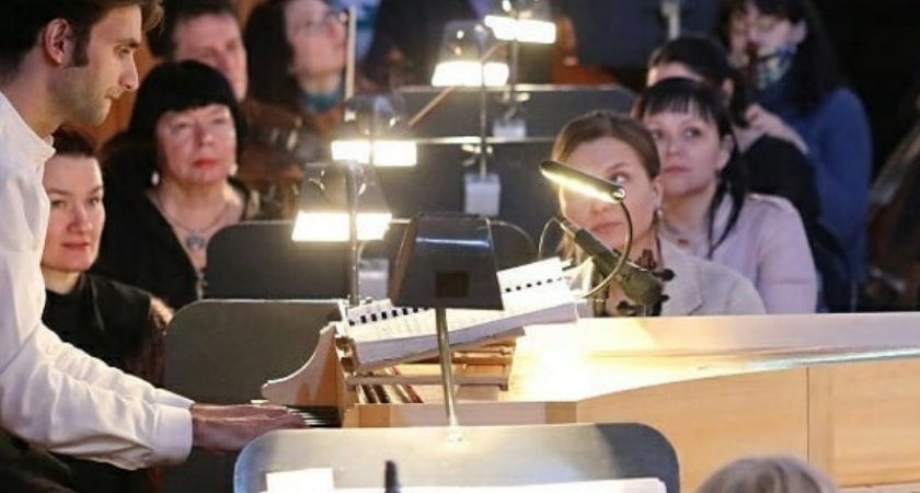 Нижегородского дирижера отстранили от фестиваля после выступления за мир