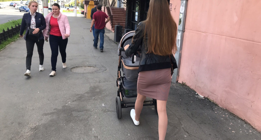 Мать брошенного в коляске ребёнка отыскали в Нижнем Новгороде