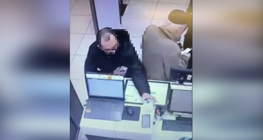 Мужчина, укравший у посетителей нижегородских ТЦ 400 тысяч рублей, попал на видео