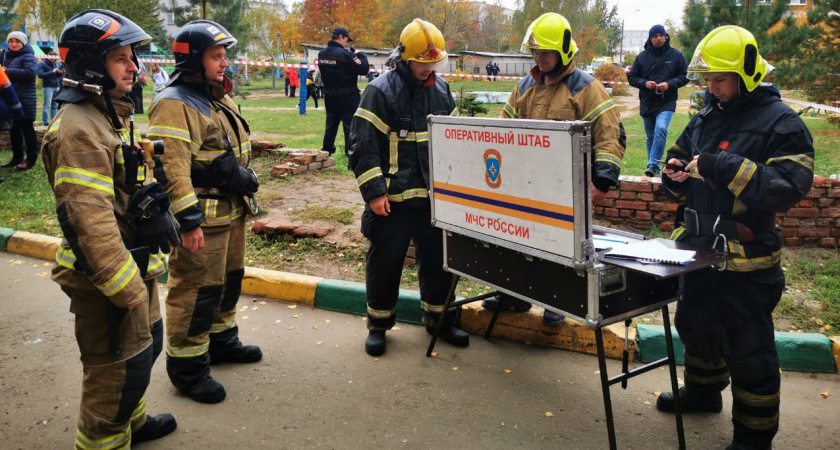 Жители эвакуированного подъезда на улице Гайдара начали возвращаться домой