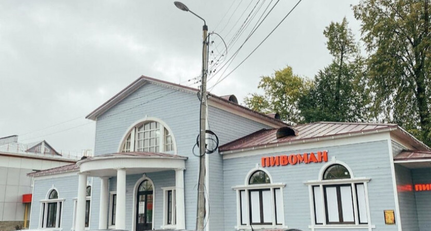 Наказание нашло героя: владельца алкобара в историческом здании накажут, но не строго