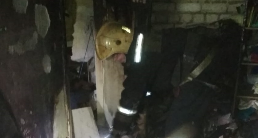 Женщина погибла в пожаре в многоэтажке в Дзержинске