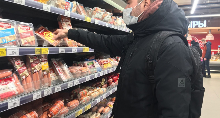 Жители Нижегородской области столкнутся с ростом цен на колбасу