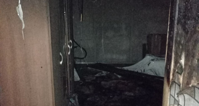 Два человека погибли из-за пожара в многоэтажке в Нижегородской области