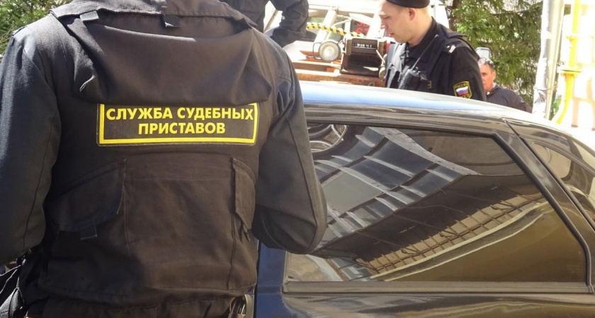 Лишиться авто или отдать долг: жителя Нижегородской области настигли приставы