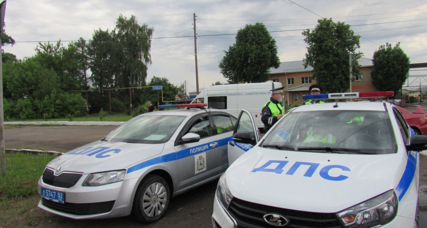 В Нижегородской области сотрудник церкви на "Ниссане" сбил пешеходов: один погиб