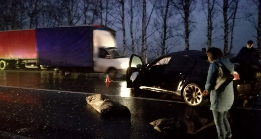 Гонщик на BMW разбился со своей девушкой, летев 200 км в час в Нижегородской области