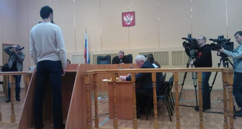 Фото к статье: Верховный суд теперь дает шанс на исправление: если бедный, то не виновен