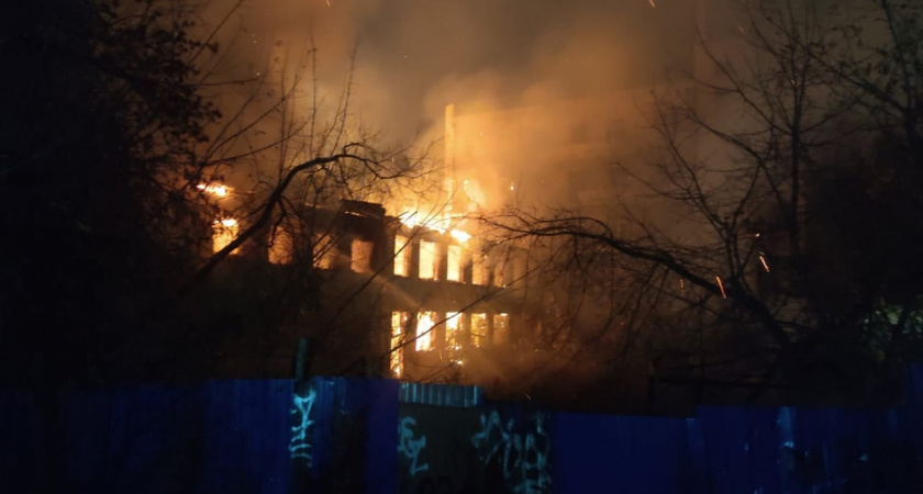 Дом чекистов хотели отреставрировать: что известно о втором поджоге исторических зданий 