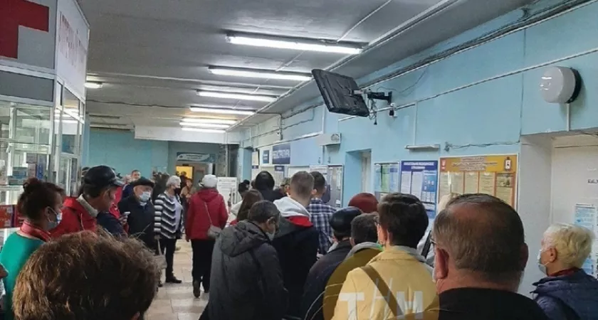 Фото к статье: Новые правила посещения больниц ввели для непривитых граждан