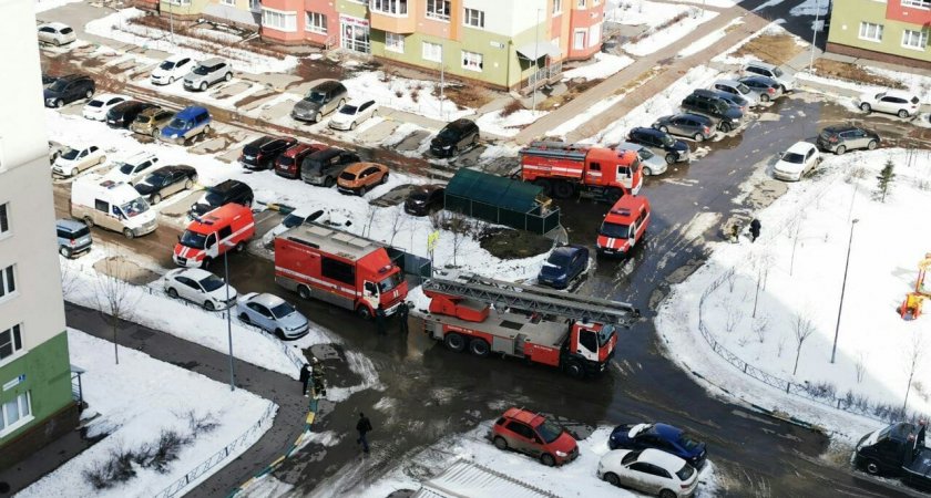 Пожар на балконе привел к эвакуации 30 человек в Нижнем Новгороде