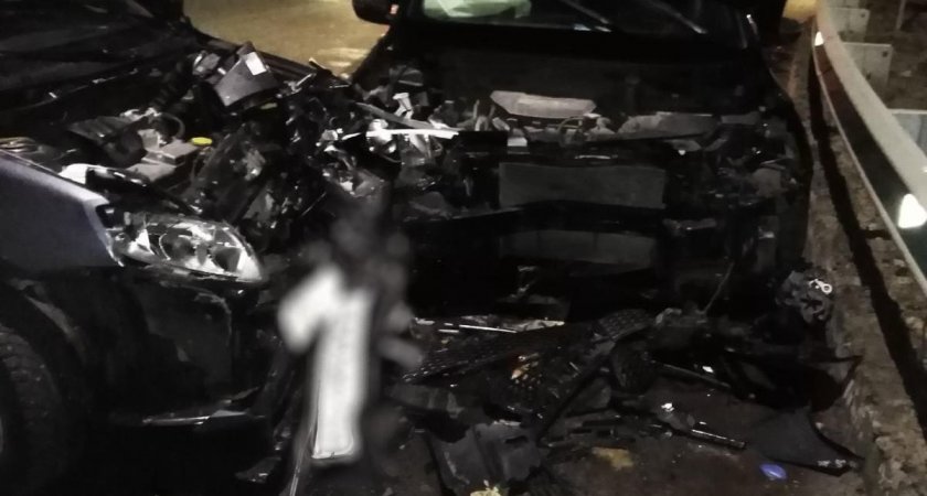 На Бору водитель с 40-летним стажем влетел в иномарку и переломал кости пассажирам