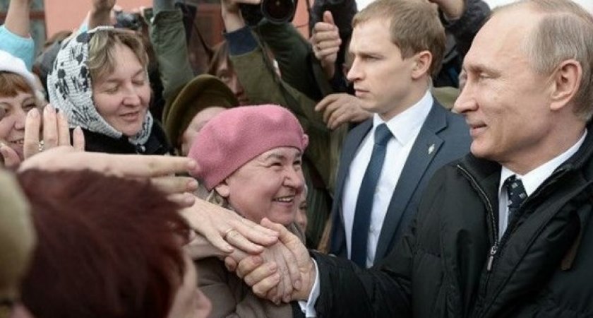 Путин поручил повысить пенсию и МРОТ с июня